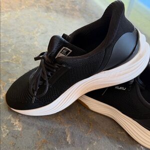 Kuru Cloud Atom 2 Women's Sz 10 Medium